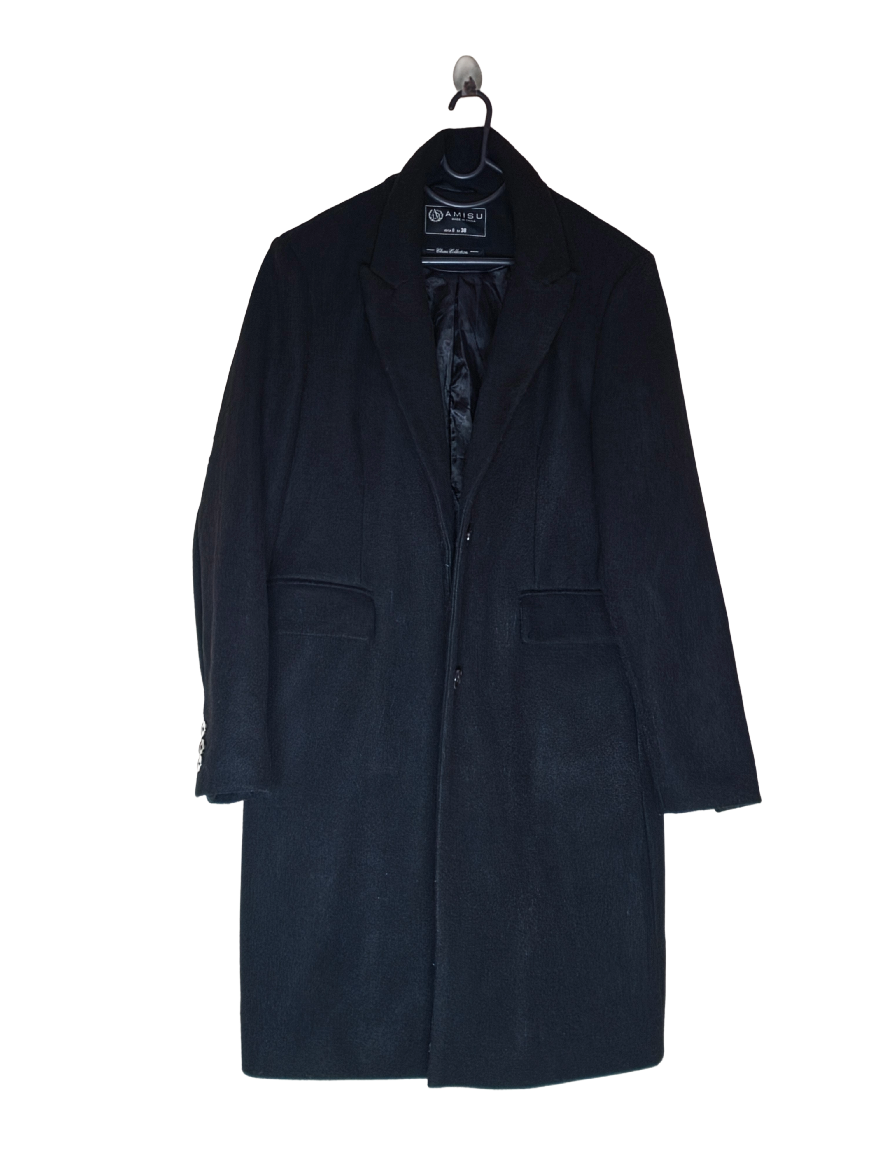 Amisu Black coat